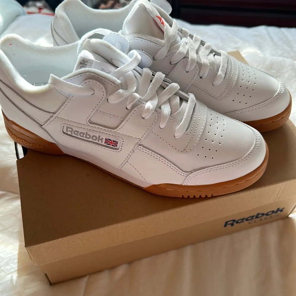 REEBOK CLASSICS - Picture 1 of 7
